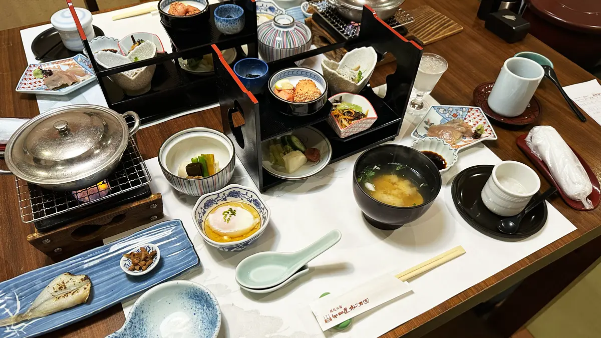 「わんわんリゾート矢田屋松濤園」さんの豪華な朝食！
